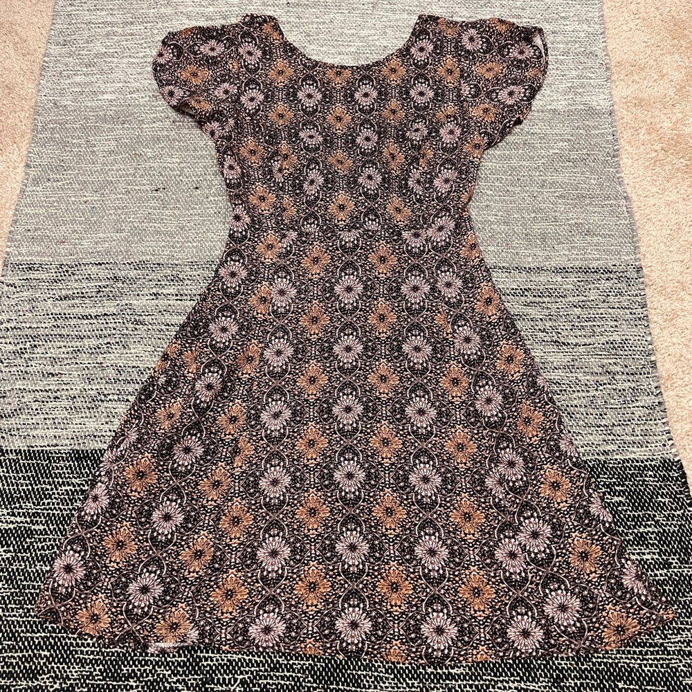 Forever 21 Contemporary Floral Open Back Dress